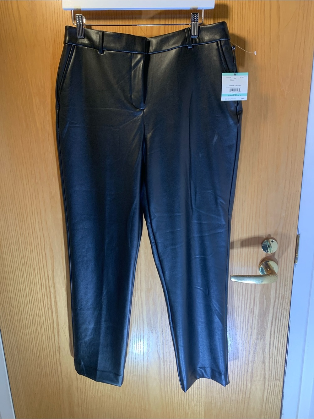 New! Anne Klein Black Faux Leather Skinny Jeans - Size 8